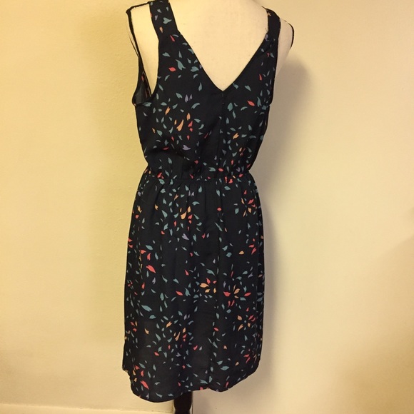 Sleeveless Navy Print Dress - Picture 4 of 7